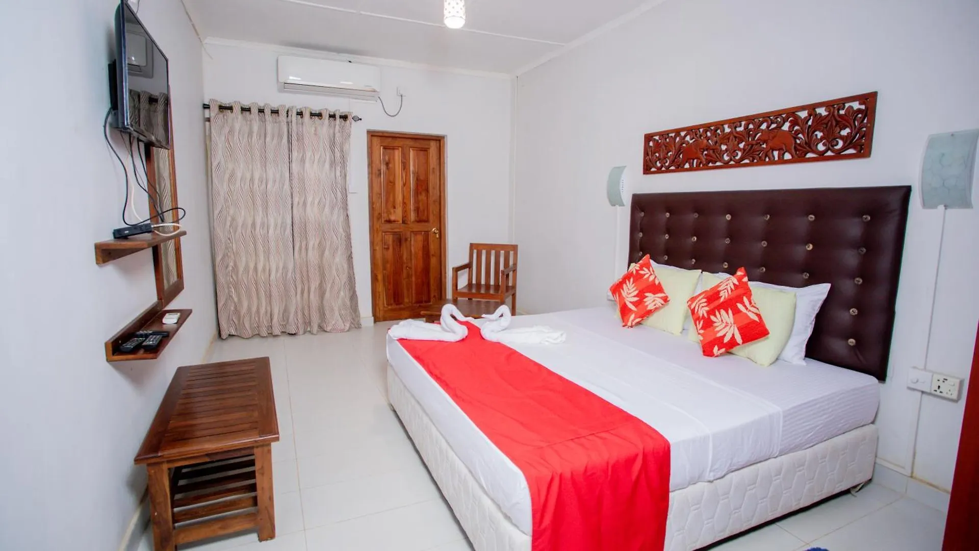 Royal Heritage Resort Kandy Otel