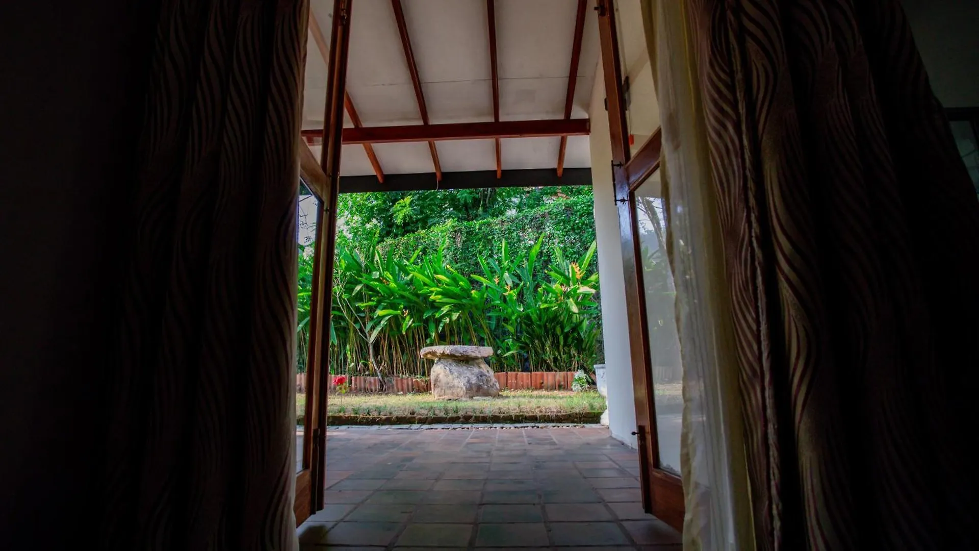 Royal Heritage Resort Kandy Otel